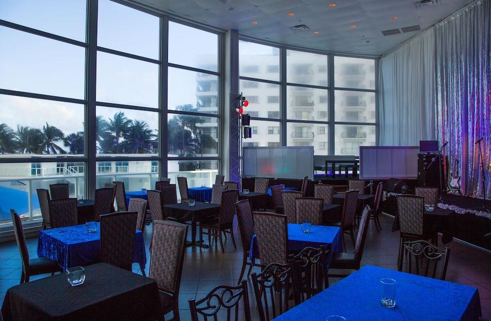 Collins Apartments By Design Suites Miami Beach Buitenkant foto