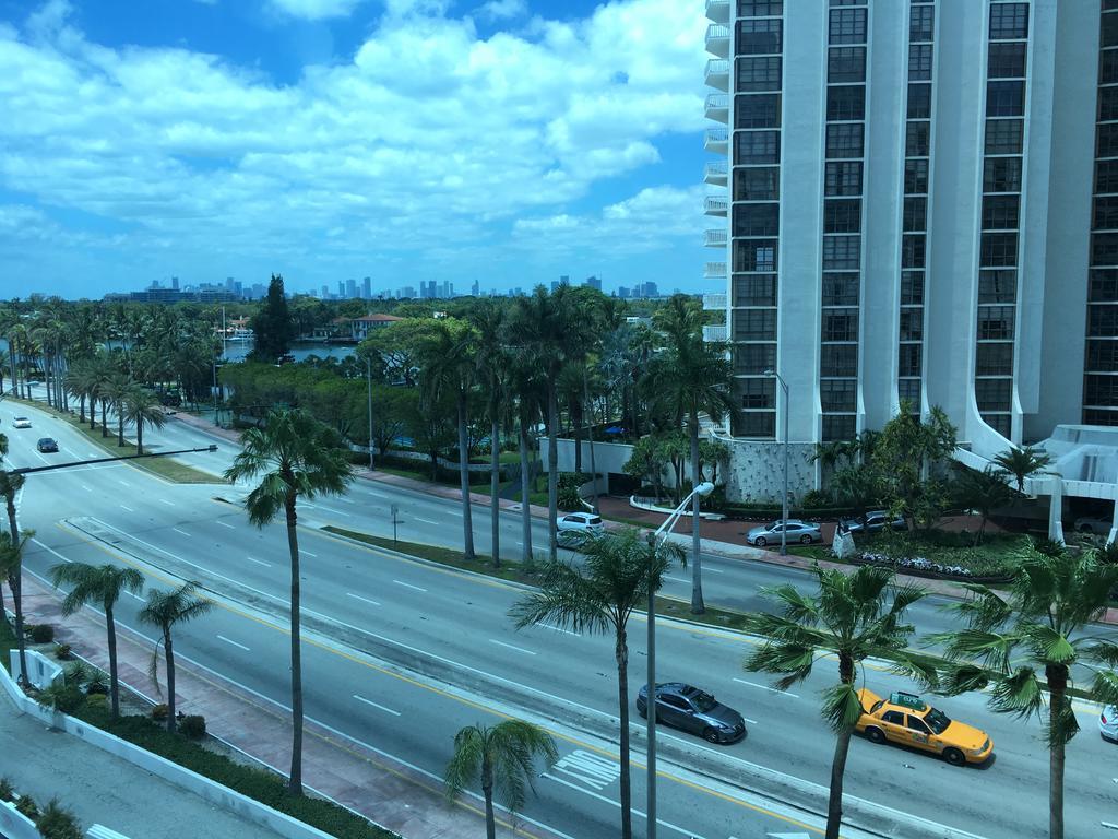 Collins Apartments By Design Suites Miami Beach Buitenkant foto