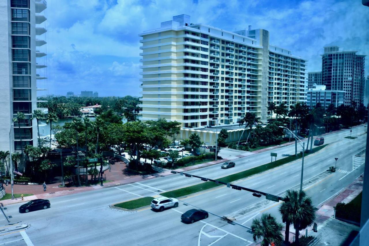 Collins Apartments By Design Suites Miami Beach Buitenkant foto